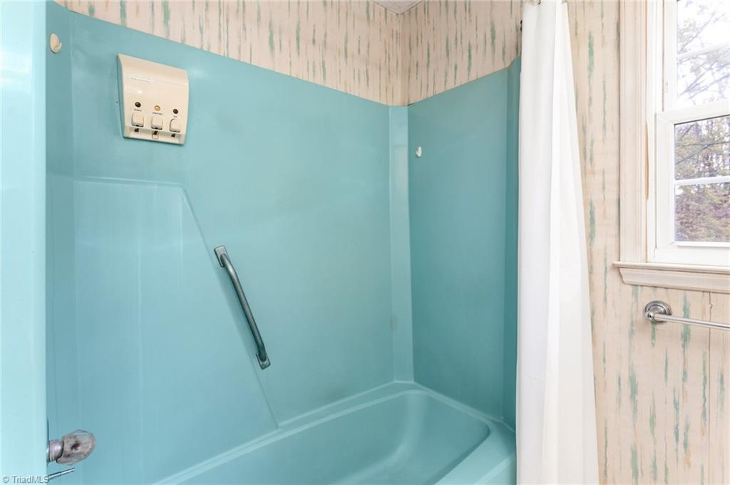 4813 Carlson Valley Road Summerfield, NC 27358 - Photo 27 of 46 Primary Bathroom (View 2)