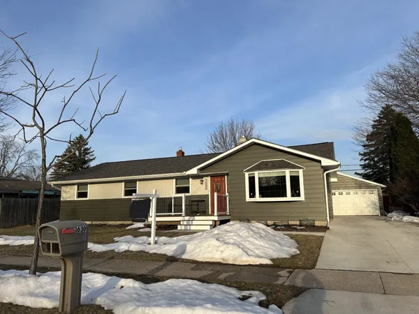 $334,900 | 1630 North Birchwood Avenue, Appleton, WI 54914