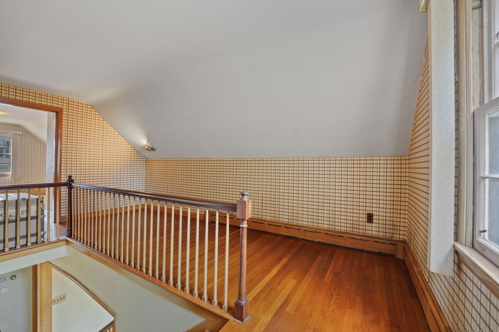 247 Pelham Street Fall River, MA 02721 - Photo 13 of 20