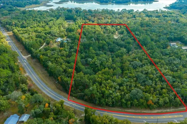 a picture of city view