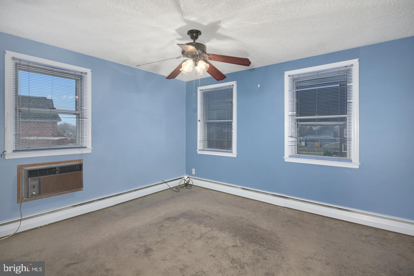 851 Medway Road Philadelphia, PA 19115 - Photo 13 of 23