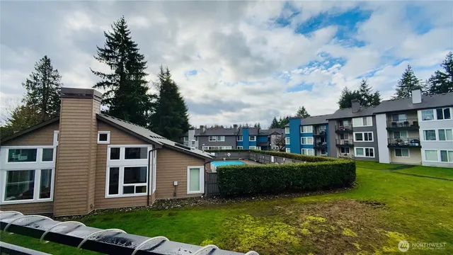 $270,000 | 26205 116th Avenue Southeast, Unit A203, Kent, WA 98030