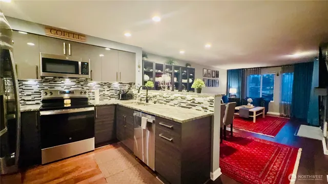 $270,000 | 26205 116th Avenue Southeast, Unit A203, Kent, WA 98030