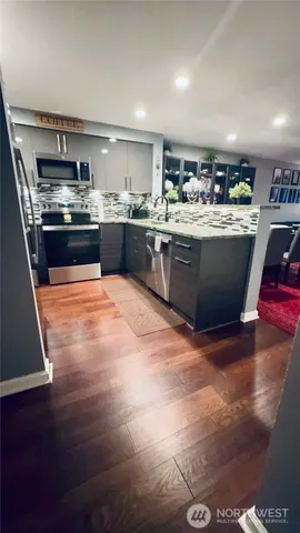 $270,000 | 26205 116th Avenue Southeast, Unit A203, Kent, WA 98030