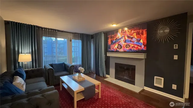 $270,000 | 26205 116th Avenue Southeast, Unit A203, Kent, WA 98030