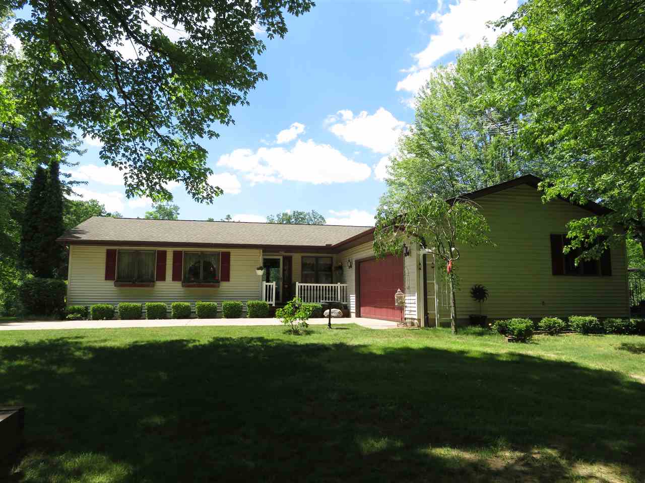 11774 Beardslee Road Perry, MI 48872 - Photo 4 of 46