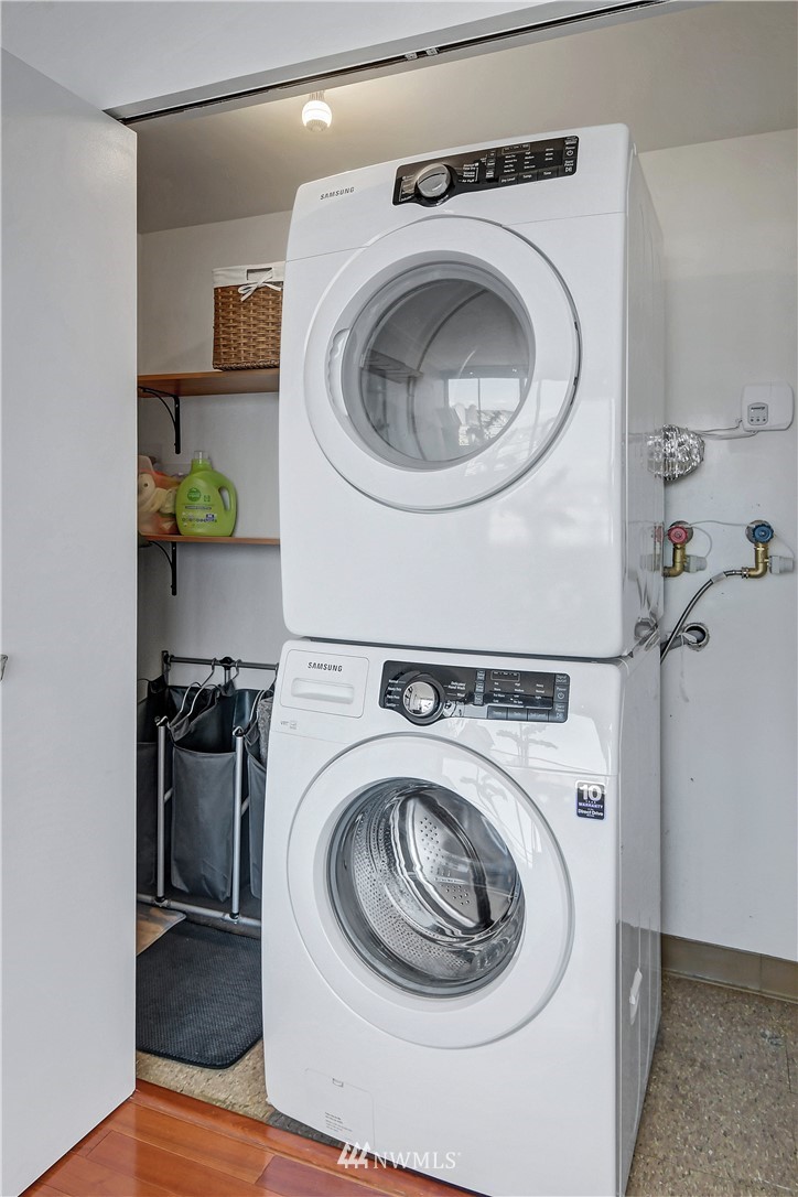 2125 1st Avenue, Unit 1702 Seattle, WA 98121 - Photo 16 of 31 a utility room with dryer and washer