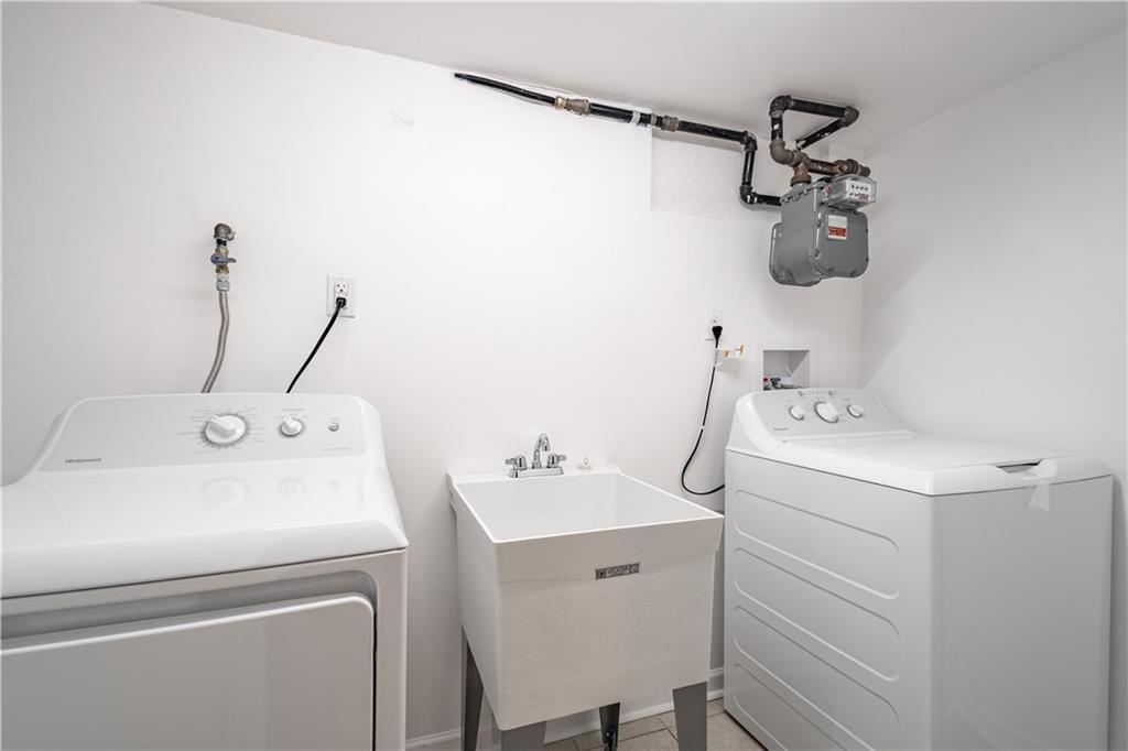 3035 Spring Way Pittsburgh, PA 15201 - Photo 20 of 24 Gallery Image 20