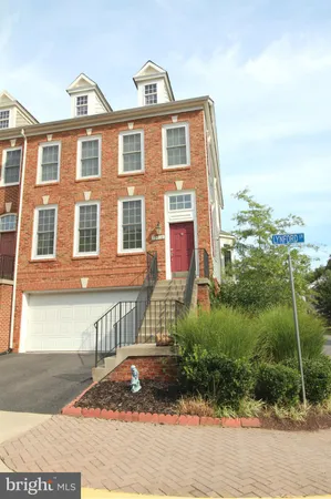 $3,500 | 12010 Lynford Lane, Fairfax, VA 22030