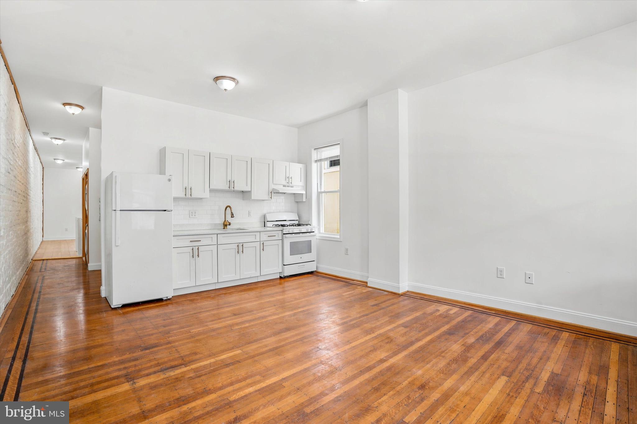 149 West Sharpnack Street Philadelphia, PA 19119 - Photo 10 of 45