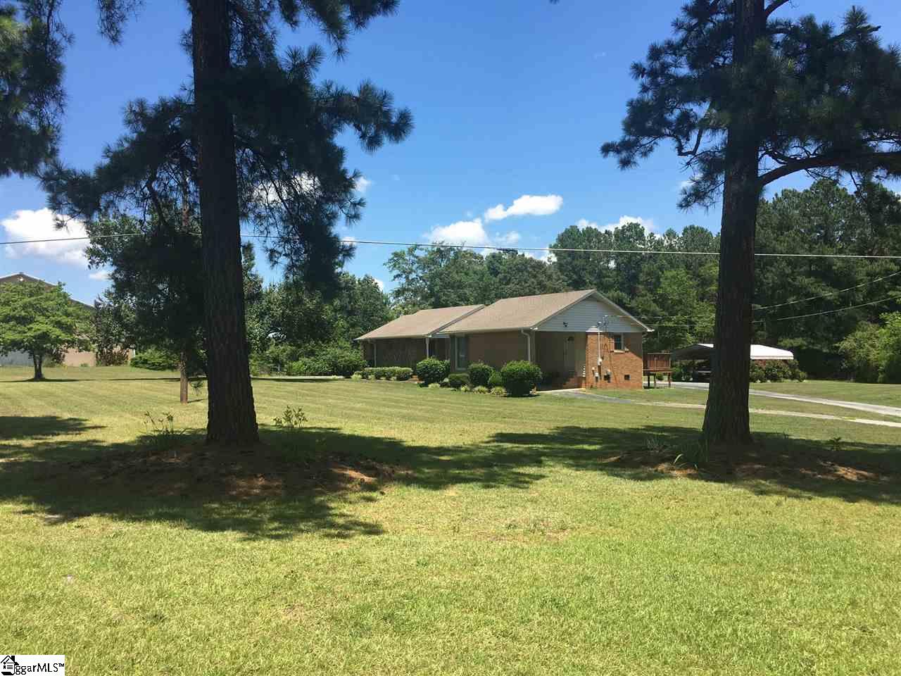 473 Neely Ferry Road Gray Court, SC 29645 - Photo 3 of 25