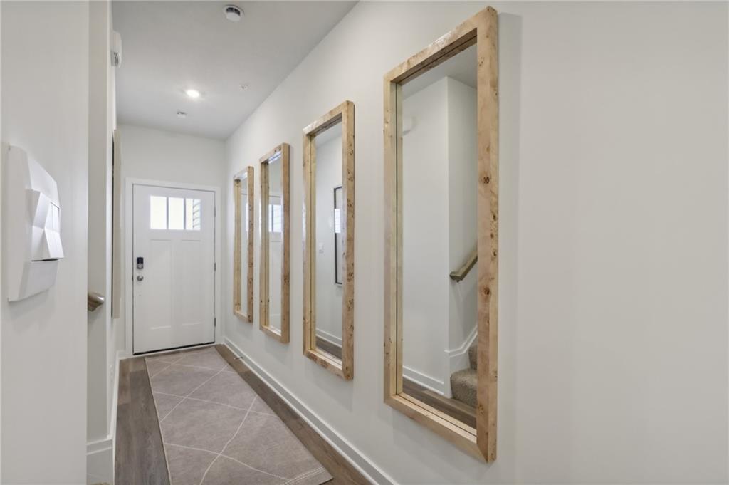 128 River Ridge Drive Coraopolis, PA 15108 - Photo 4 of 32 Gallery Image 4