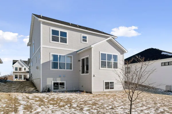 $569,900 | 146 Maple Terrace, Waconia, MN 55387