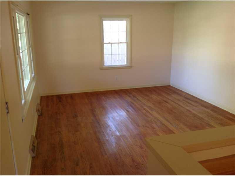 721 Howard Road Greenwood, IN 46142 - Photo 6 of 15 Gallery Image 6