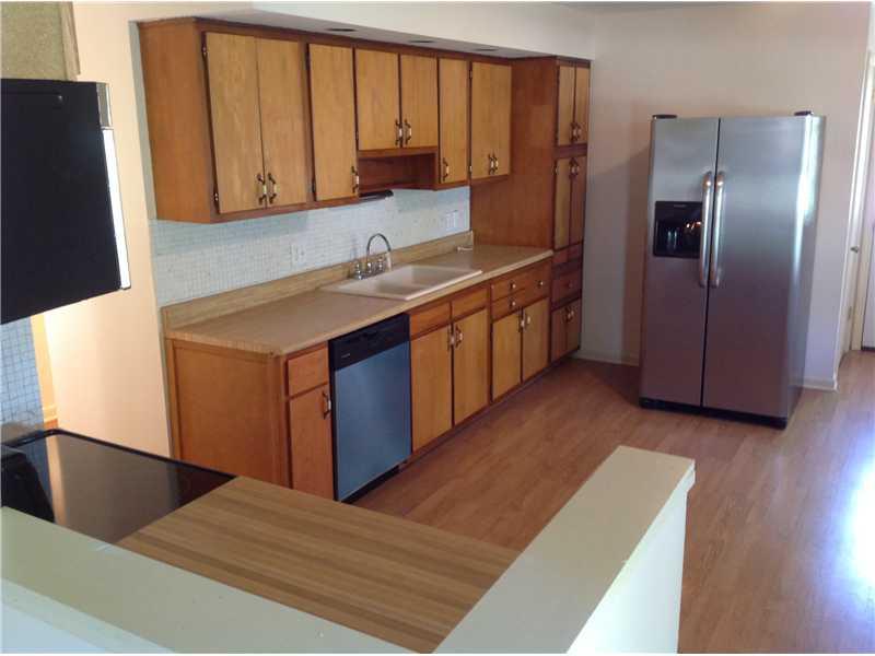 721 Howard Road Greenwood, IN 46142 - Photo 9 of 15 Gallery Image 9