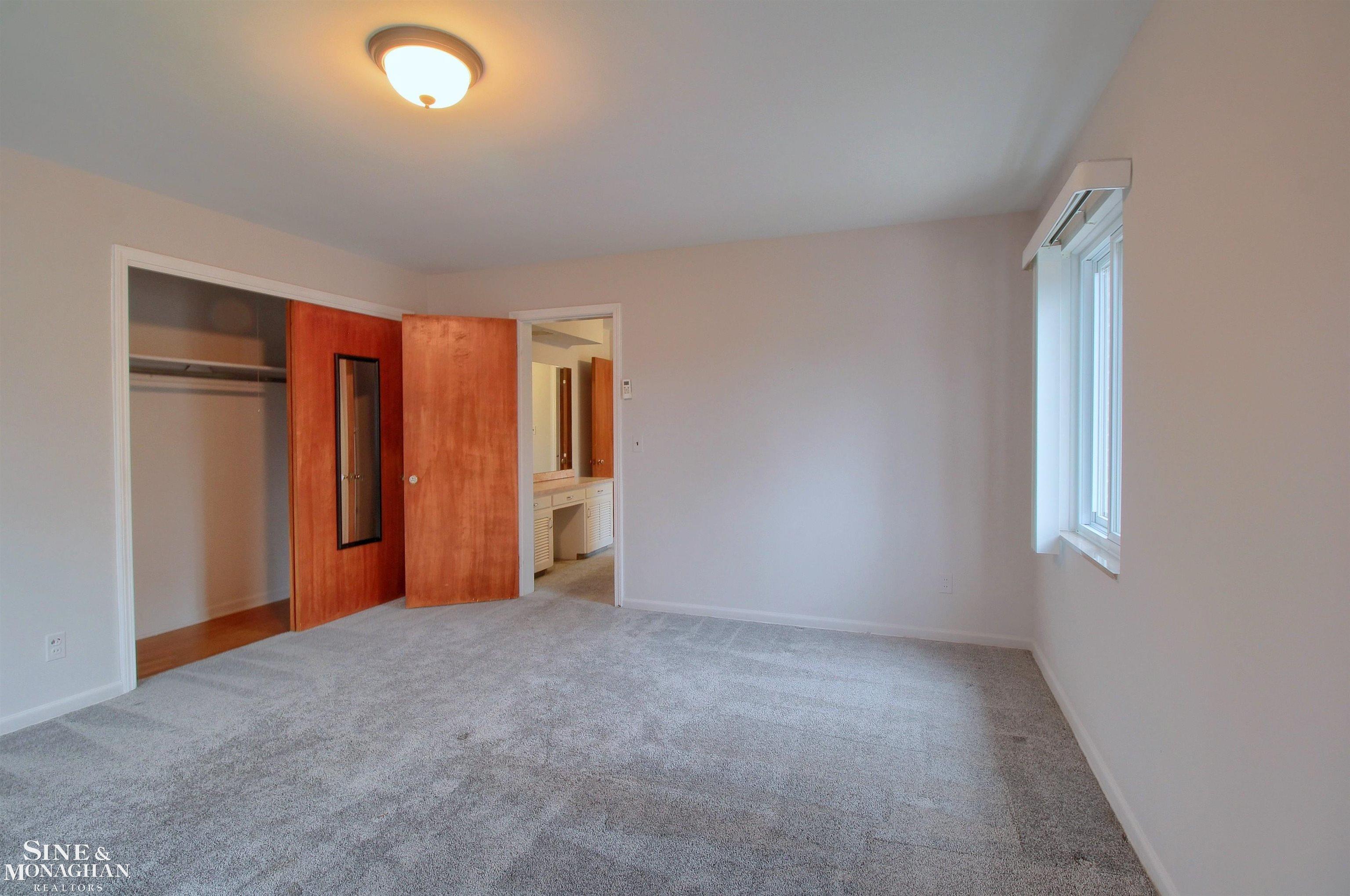 749-751 Harcourt Road Grosse Pointe, MI 48230 - Photo 14 of 30 50131940-d71a4e6a-f5ef-4e3b-9b85-0264ed11d783.JPG
