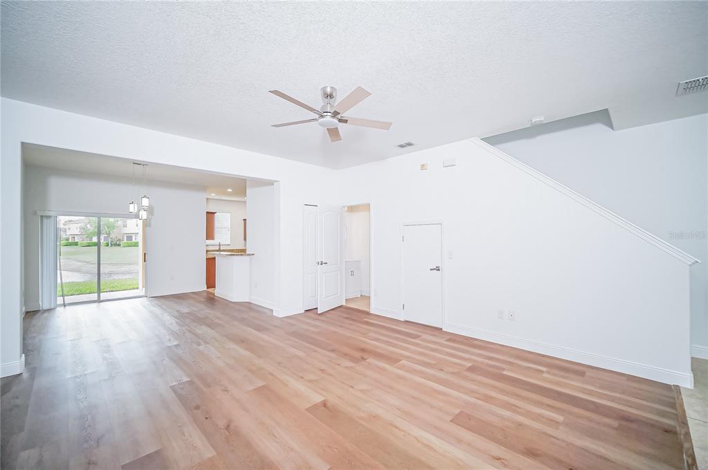 3061 Rodrick Circle Orlando, FL 32824 - Photo 3 of 23