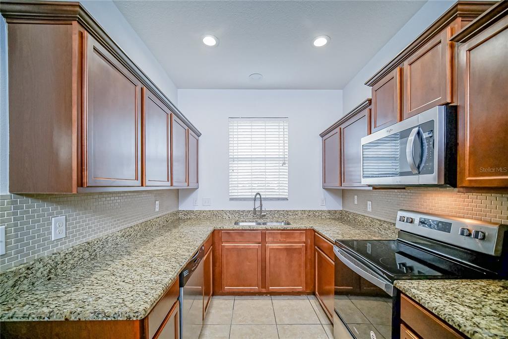 3061 Rodrick Circle Orlando, FL 32824 - Photo 7 of 23