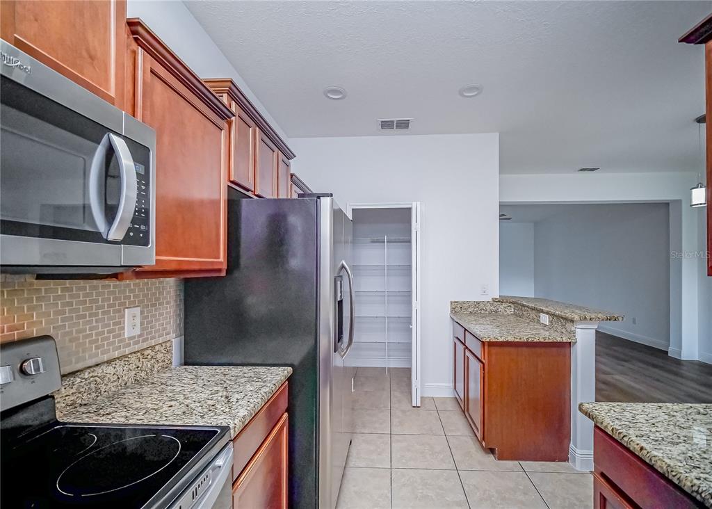 3061 Rodrick Circle Orlando, FL 32824 - Photo 8 of 23