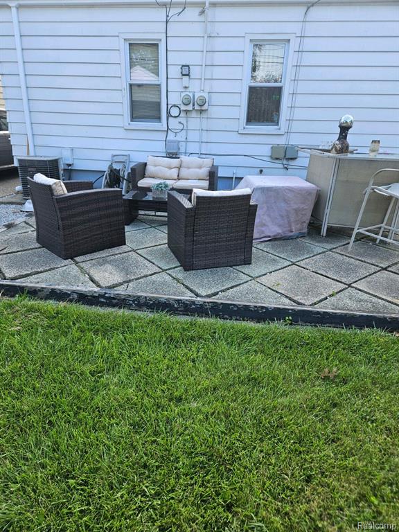 22796 Roxana Avenue Eastpointe, MI 48021 - Photo 18 of 21 Gallery Image 18