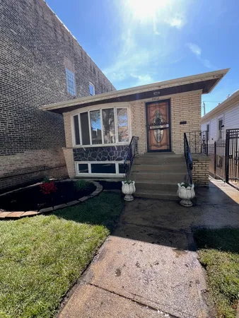 $579,900 | 2972 South Loomis Street, Chicago, IL 60608