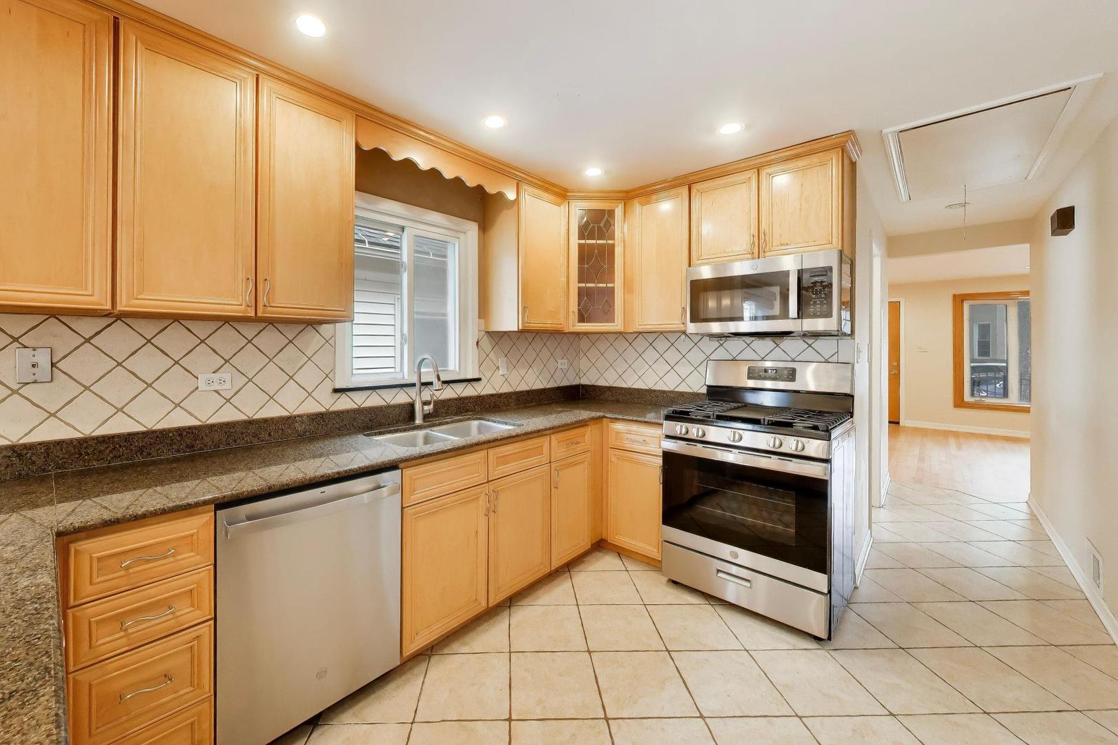 2972 South Loomis Street Chicago, IL 60608 - Photo 13 of 42