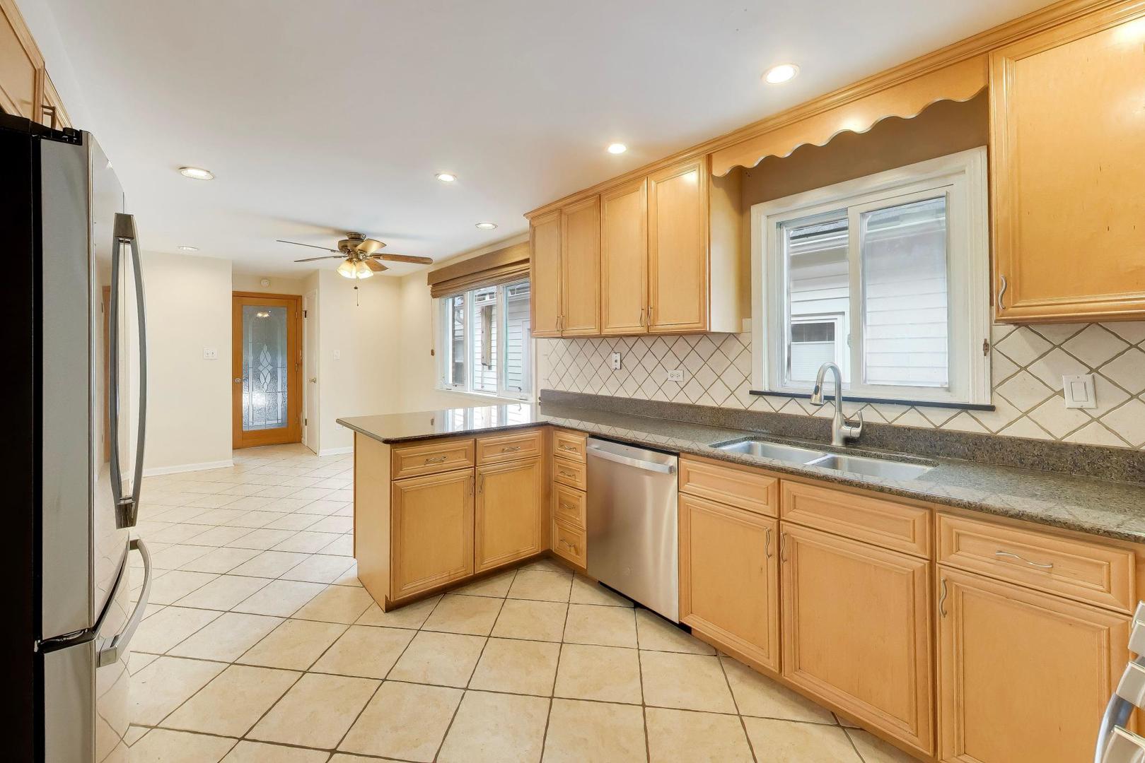 2972 South Loomis Street Chicago, IL 60608 - Photo 14 of 42