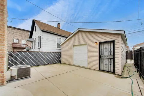 $579,900 | 2972 South Loomis Street, Chicago, IL 60608
