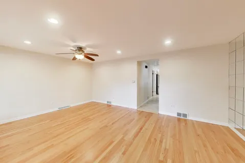 $579,900 | 2972 South Loomis Street, Chicago, IL 60608