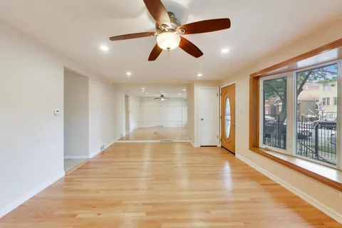 $579,900 | 2972 South Loomis Street, Chicago, IL 60608