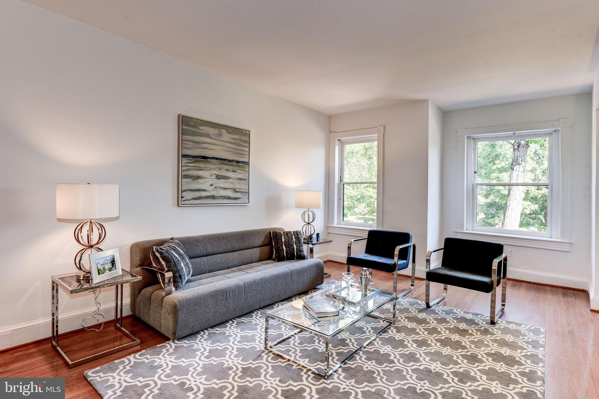 3022 R Street Northwest, Unit 2 Washington, DC 20007 - Photo 2 of 10