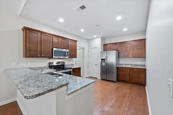 $249,900 | 1647 West Southfield Circle, Memphis, TN 38016