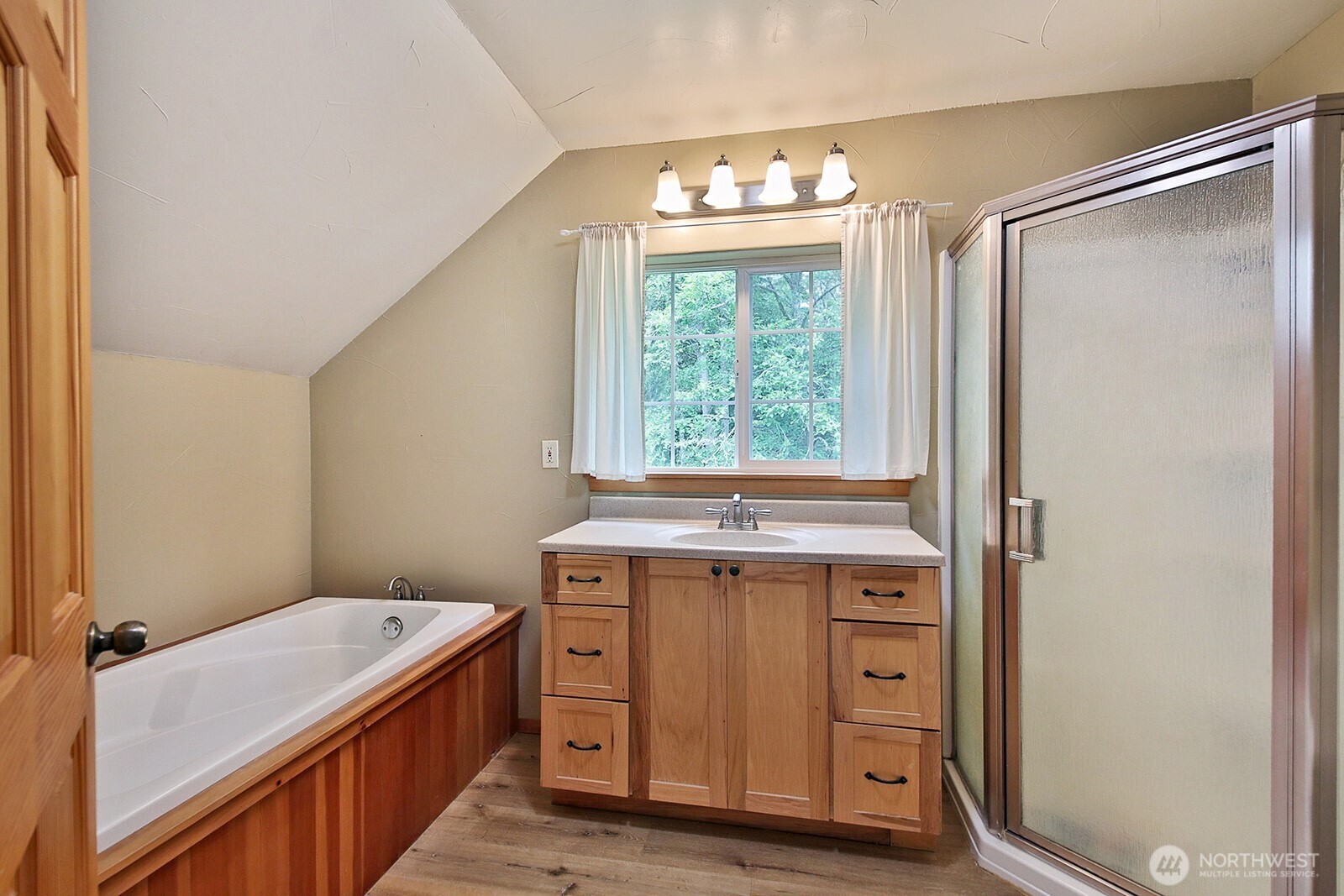 6939 Old Wagon Road Clinton, WA 98236 - Photo 11 of 40 Gallery Image 11