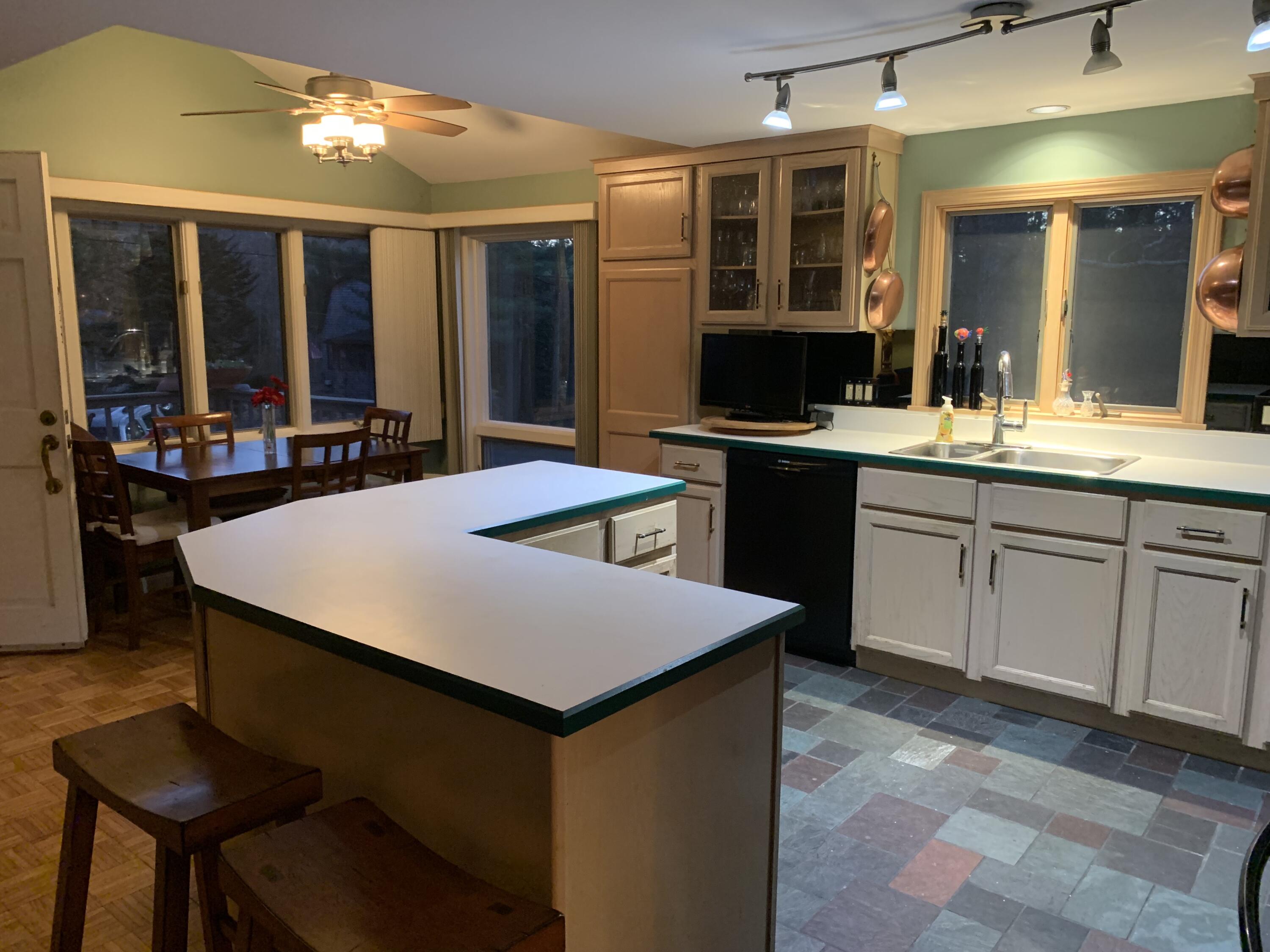 56 Captain Thomas Road Ogunquit, ME 03907 - Photo 12 of 58 IMG_6457