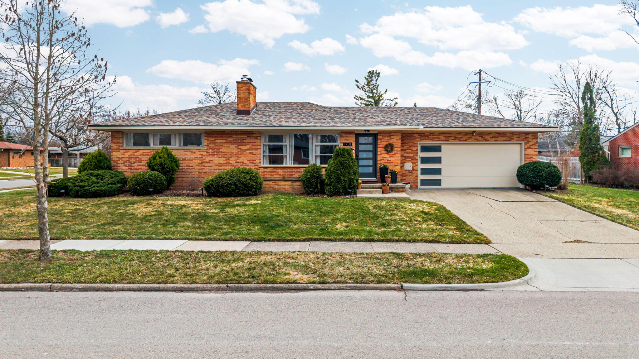 1701 Hanover Road Ann Arbor, MI 48103 - Photo 1 of 57 front