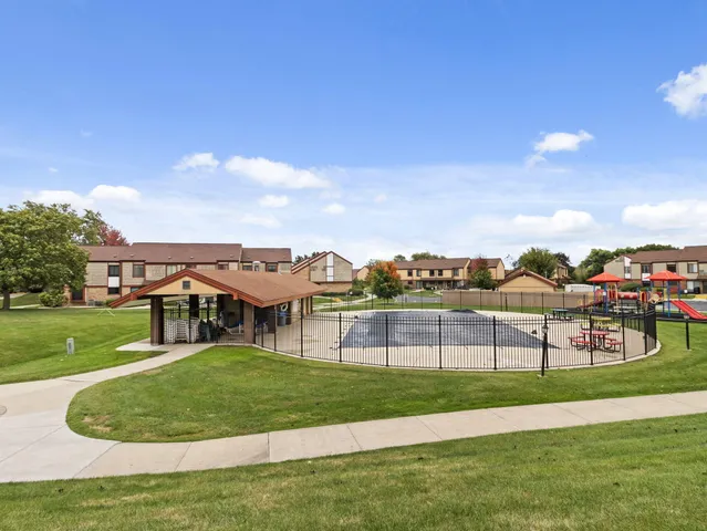 $237,500 | 4129 West College Avenue, Franklin, WI 53221