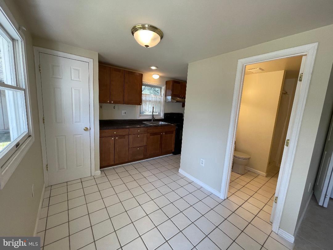 624 D Walker Road Great Falls, VA 22066 - Photo 4 of 11