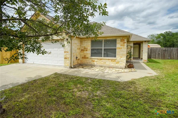 $299,500 | 1316 Fern Court, Gonzales, TX 78629