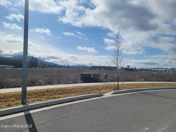 $5,711,587 | 784 West Fryeburg Avenue, Hayden, ID 83835
