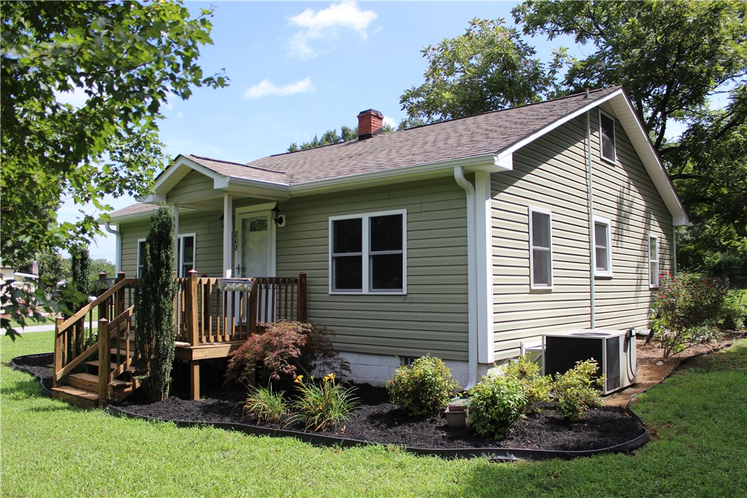 808 Central Road Pendleton, SC 29670 - Photo 1 of 22