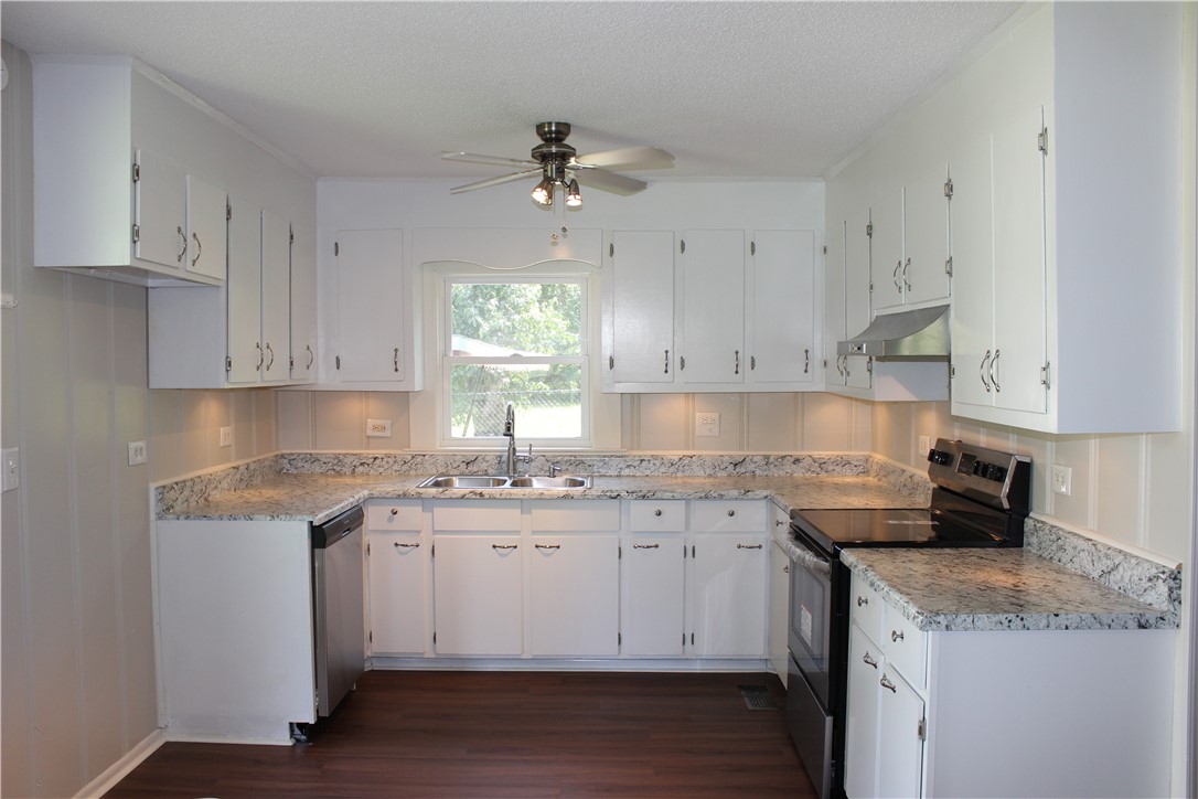 808 Central Road Pendleton, SC 29670 - Photo 5 of 22