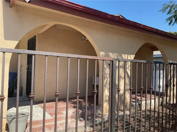 $2,300 | 1415 West 223rd Street, Torrance, CA 90501