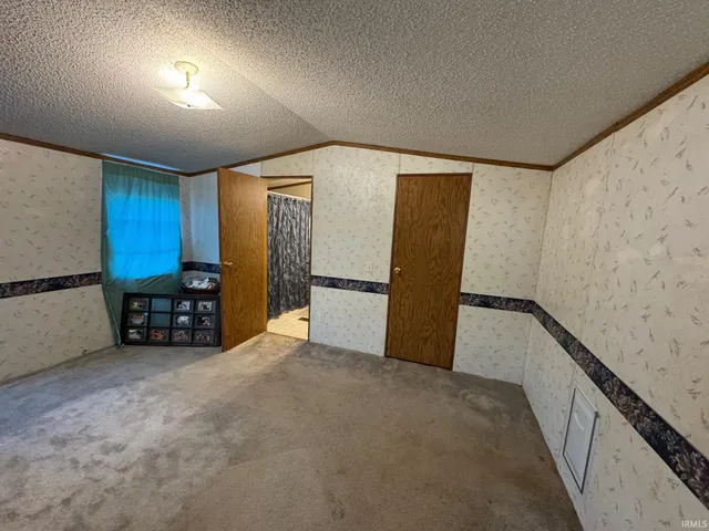 $60,000 | 8686 South 1100 West, Royal Center, IN 46978