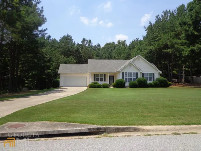 $2,000 | 45 Chemin Place, Sharpsburg, GA 30277