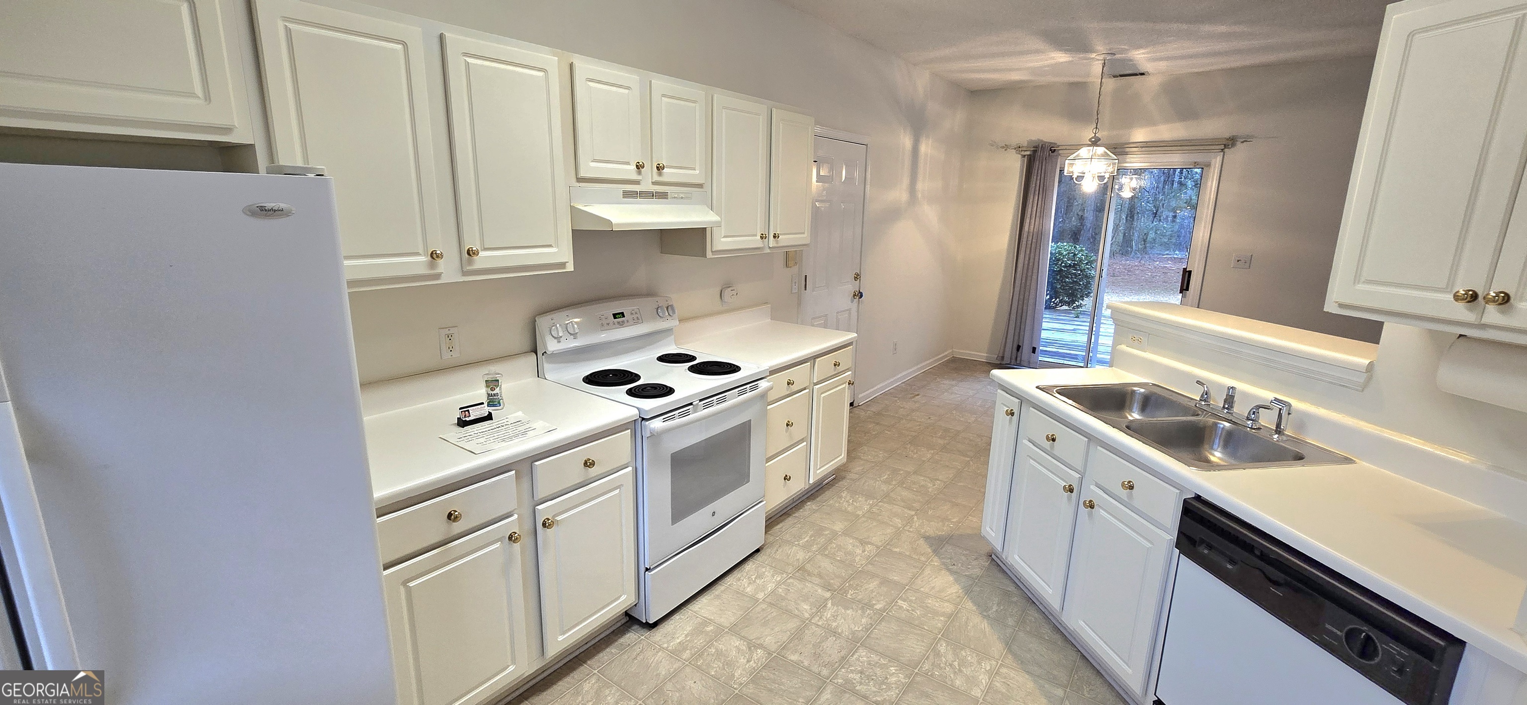 45 Chemin Place Sharpsburg, GA 30277 - Photo 14 of 47