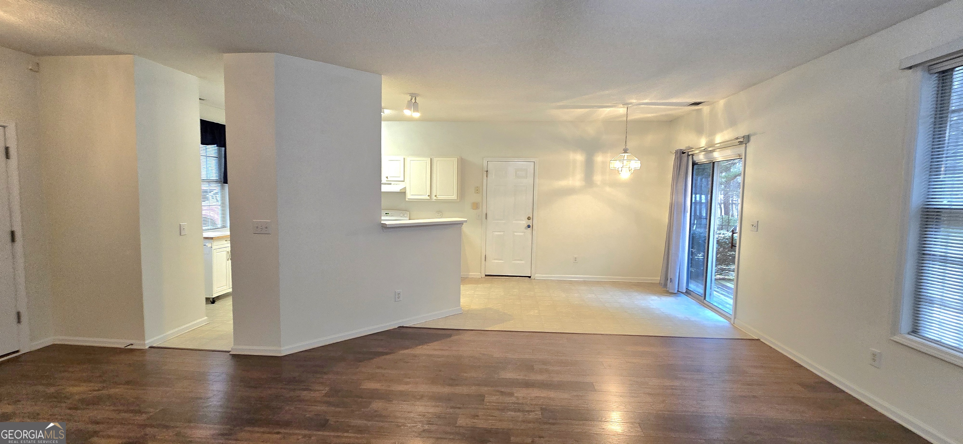 45 Chemin Place Sharpsburg, GA 30277 - Photo 5 of 47