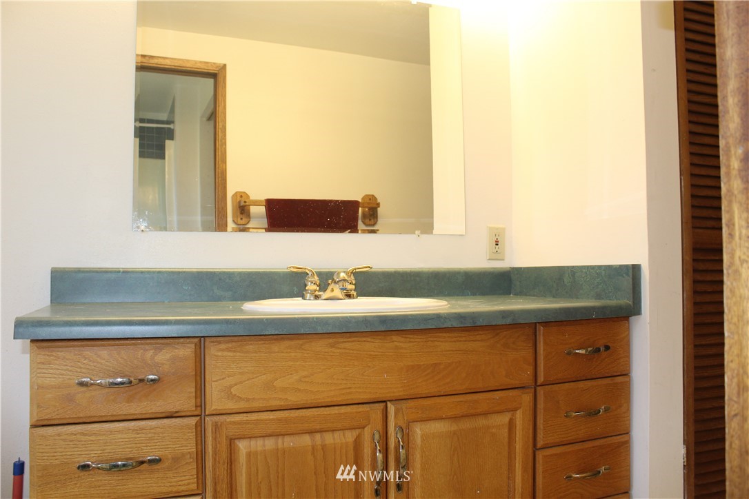 13803 Southeast 180th Street Renton, WA 98058 - Photo 16 of 25 Gallery Image 16