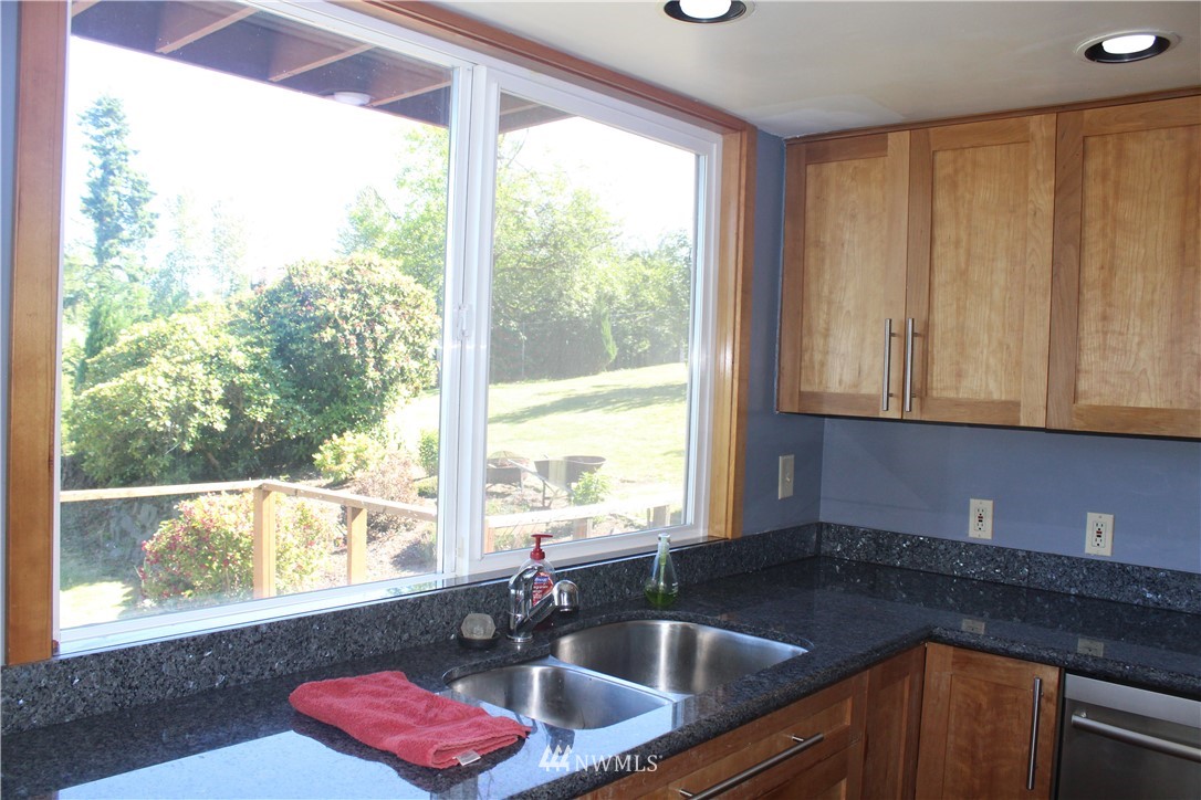 13803 Southeast 180th Street Renton, WA 98058 - Photo 8 of 25 Gallery Image 8