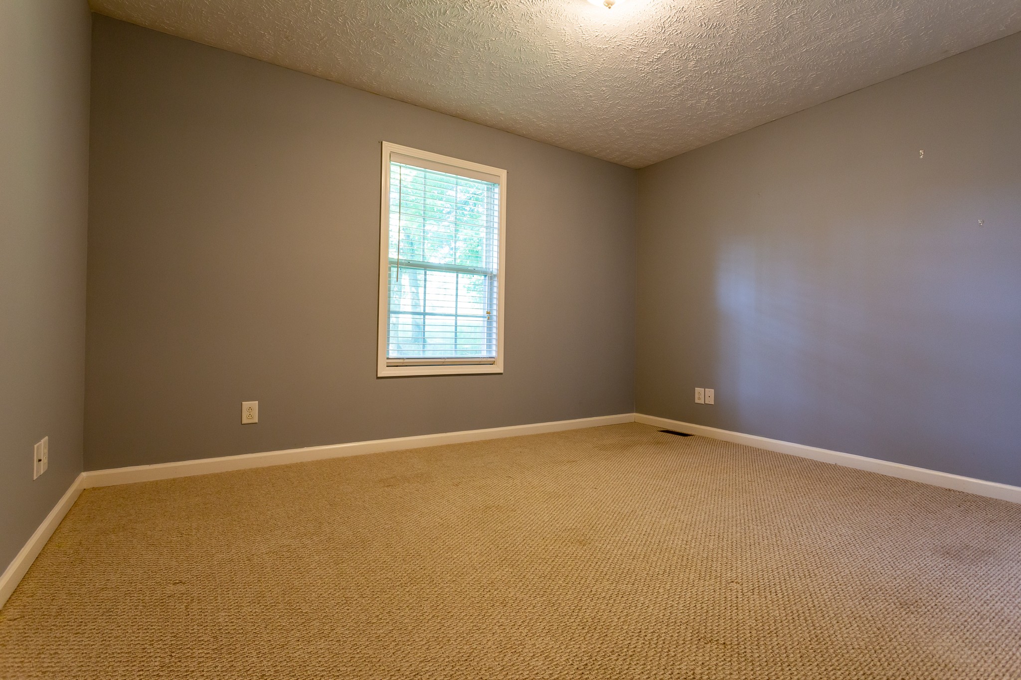 1649 Gratton Road Clarksville, TN 37043 - Photo 14 of 23 an empty room with a window