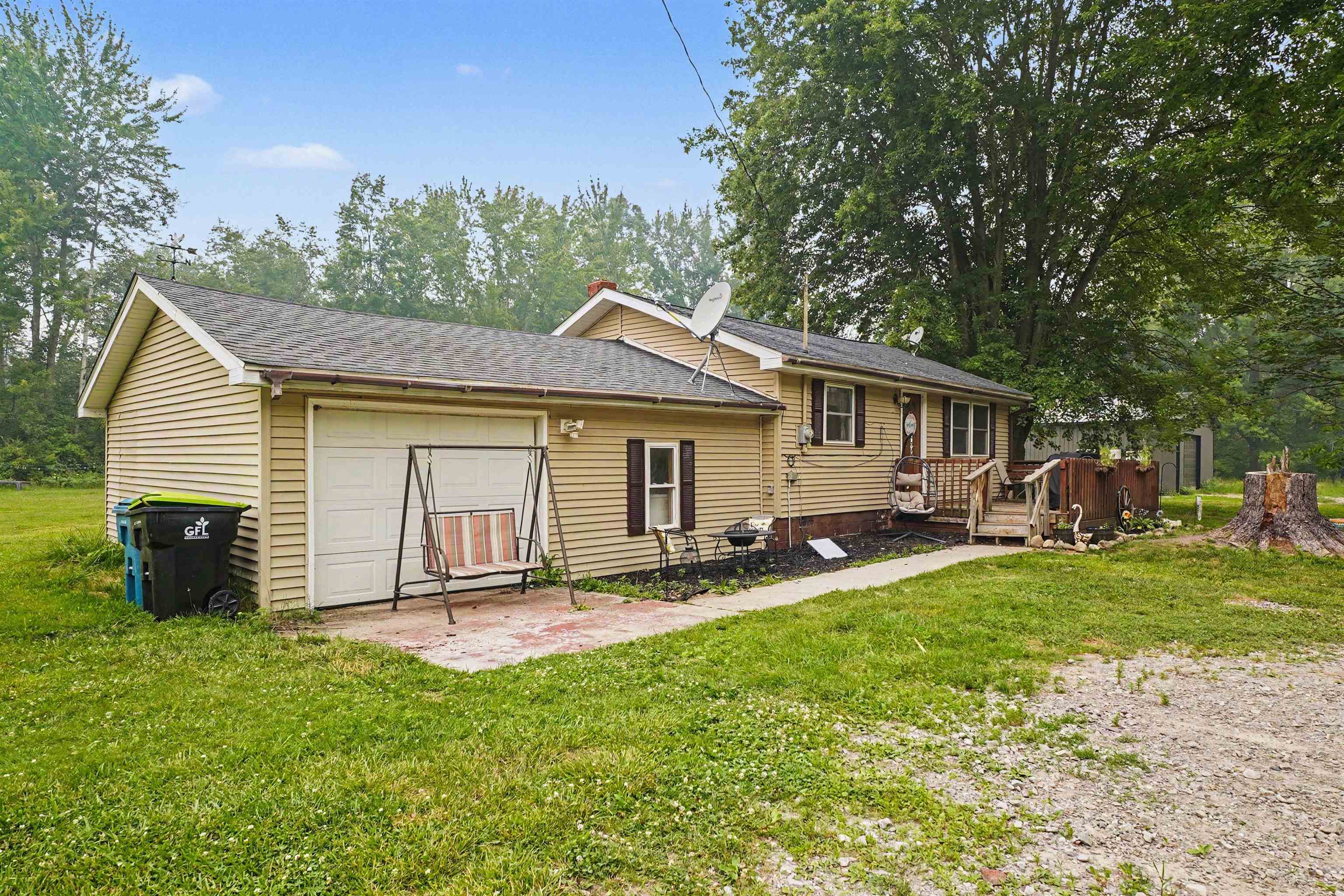 3620 Klender Road Rhodes, MI 48652 - Photo 4 of 22